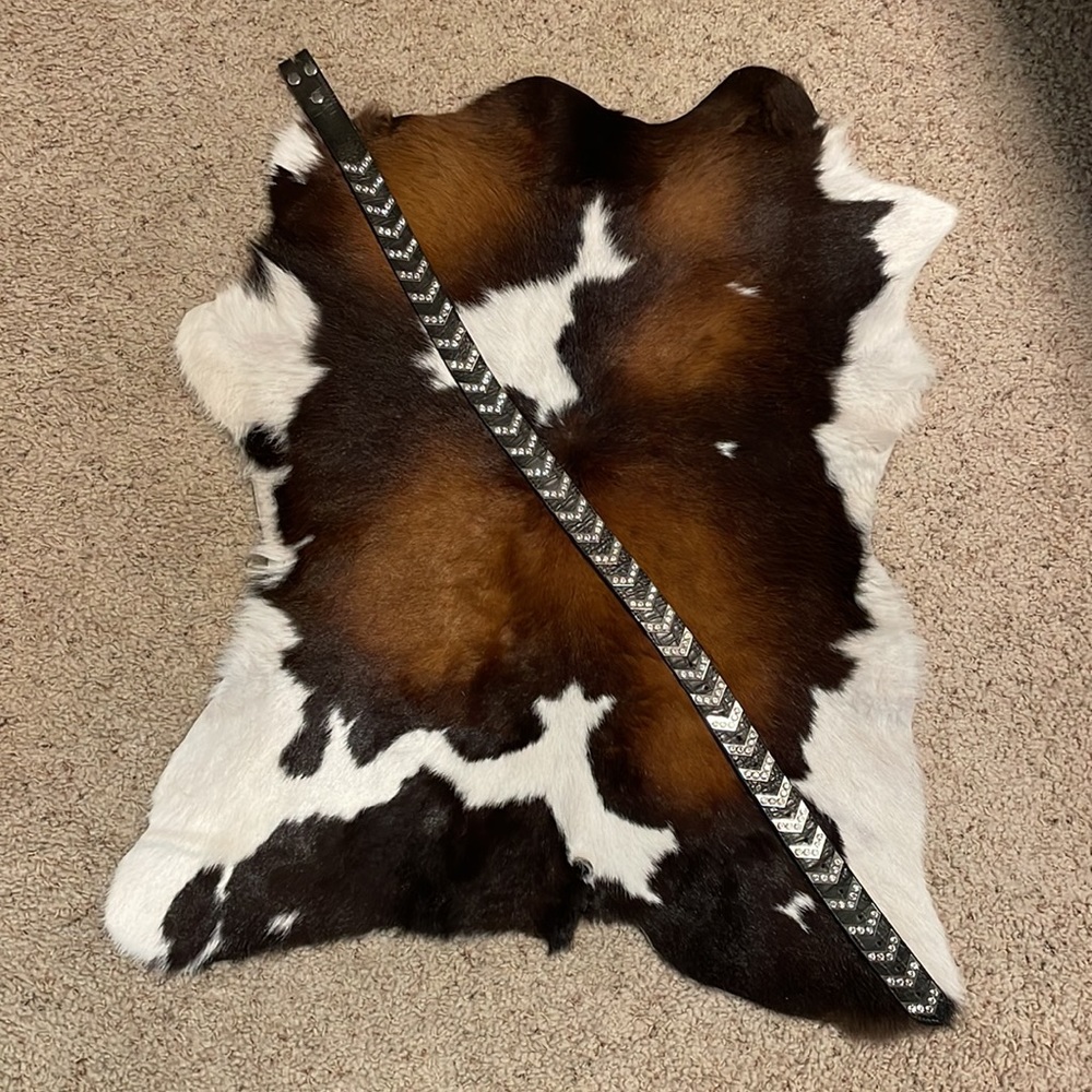 Black and Arrow Western Belt - Picture 3 of 6
